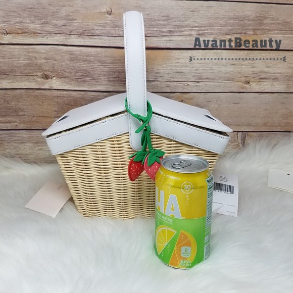 Kate Spade Picnic In The Park Basket Strawberry White Crossbody Strap included - Picture 14 of 14